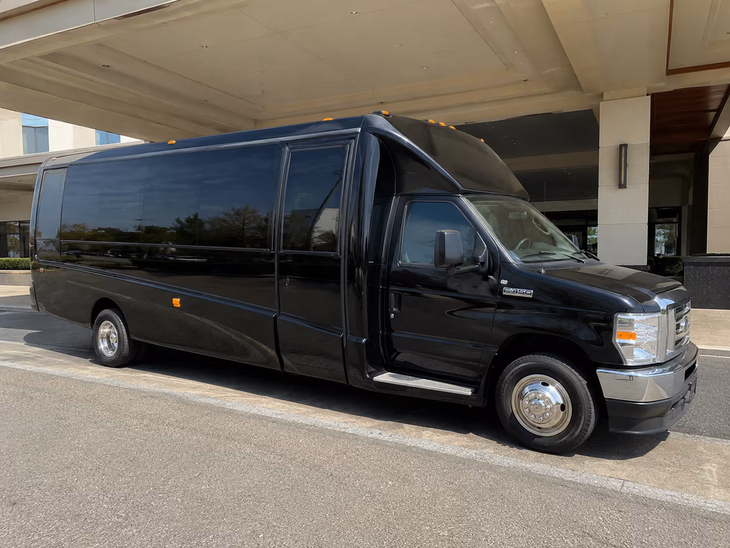 glendale find the right ride with prom bus rentals in glendale