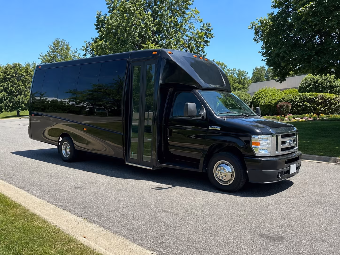 santa clarita party bus rental 2