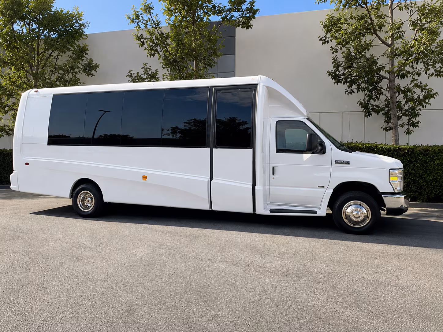 thousand oaks private shuttles for thousand oaks school pickups and drop offs