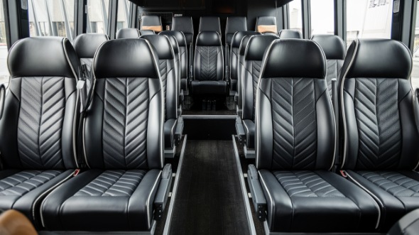 15 passenger minibus rental lancaster